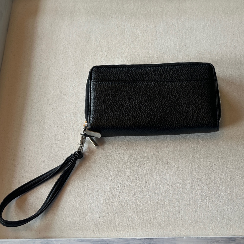 Black Wristlet Wallet